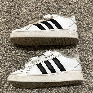 Adidas Kids Grand Court 2 Velcro Sneakers